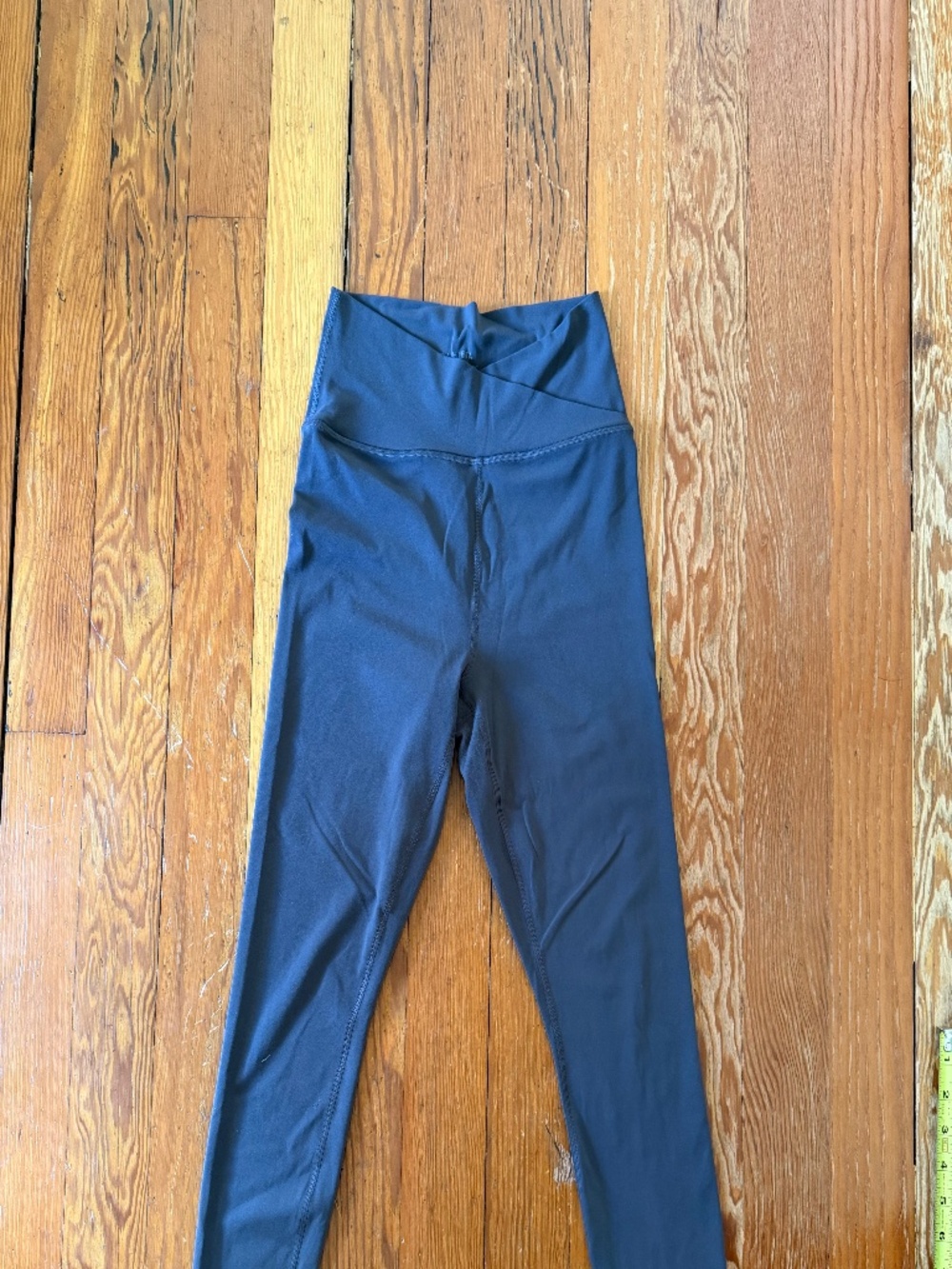 Athleta Transcend Crossover 7/8 Leggings, size Medium